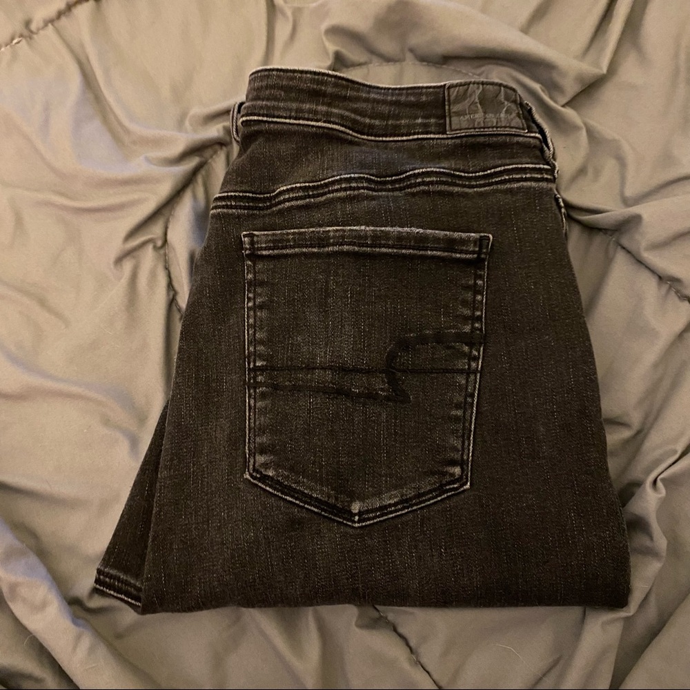 Lightly Worn Women’s Embroidered Super Hi-Rise Destroyed Jegging Crop, Size 20R